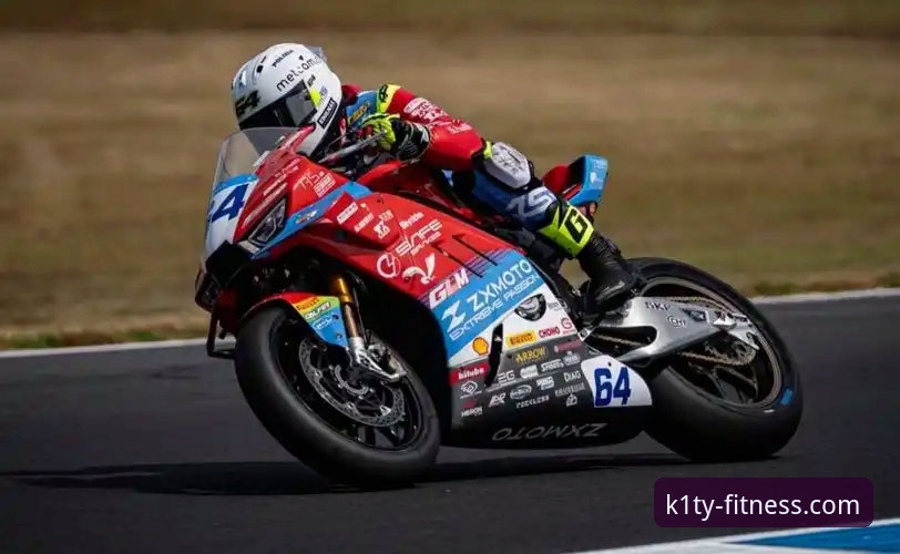 k1体育体育娱乐安装失败 3个关键转折点解析张雪机车车队夺冠之路——从第6位发车到最后一圈超车